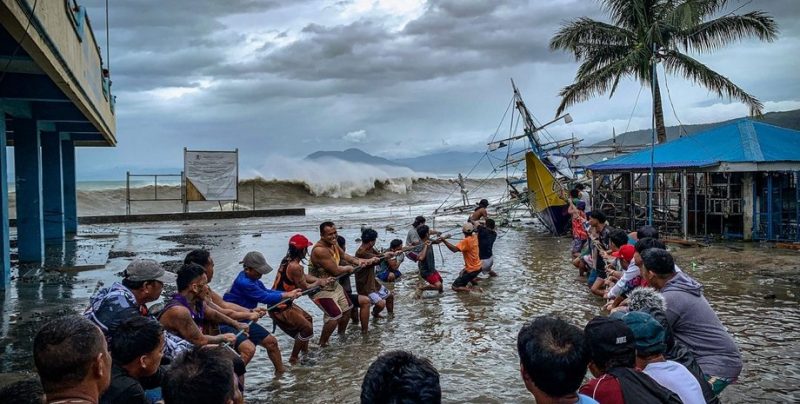 Понад мільйон людей постраждали від нового тайфуну на Філіппінах