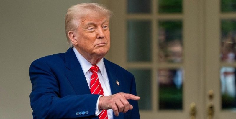 Трамп робить ставку на особисті контакти, нові деталі переговорів про мир в Україні