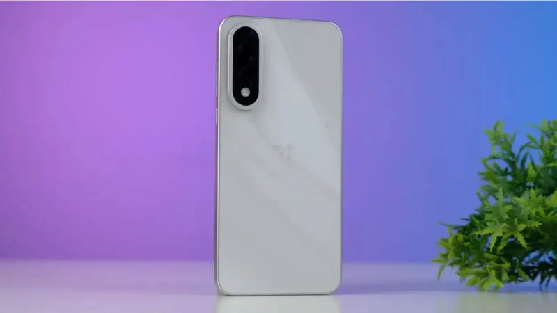 Китайська компанія OnePlus офіційно представила смартфон Nord 5