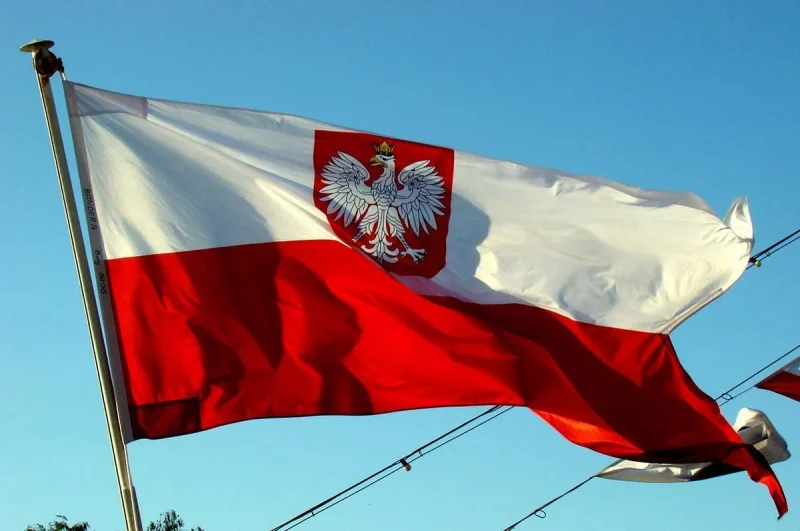 Більшість поляків підтримали вето Навроцького на закон про допомогу українцям