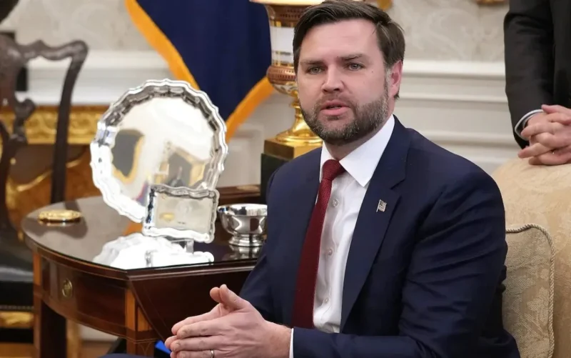 Джей Ді Венс готовий стати президентом США якщо станеться надзвичайна ситуація