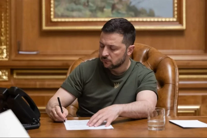 Президент України зустрівся з керівництвом британської армії