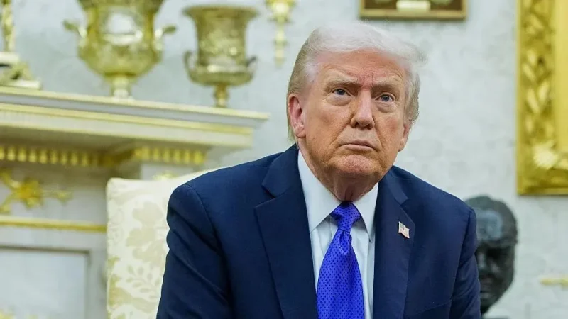 Південна Корея влаштувала президенту США урочистий банкет із золотими десертами