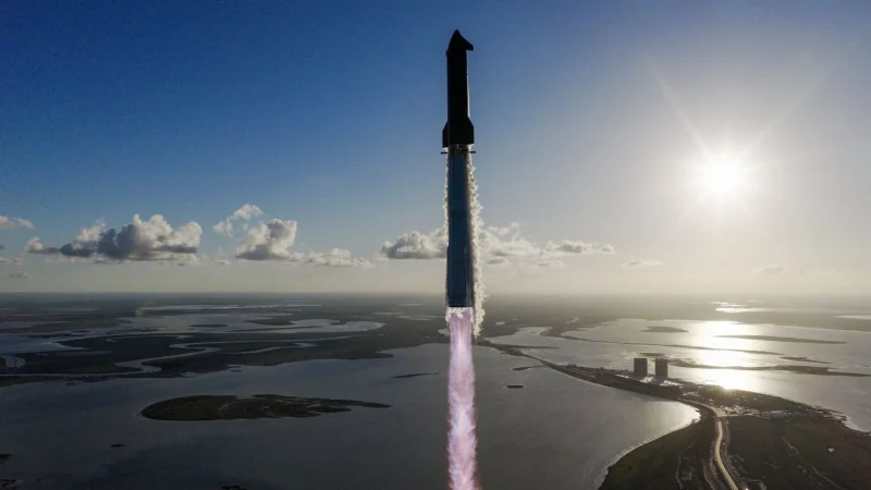 Starship здійснила успішний суборбітальний випробувальний політ