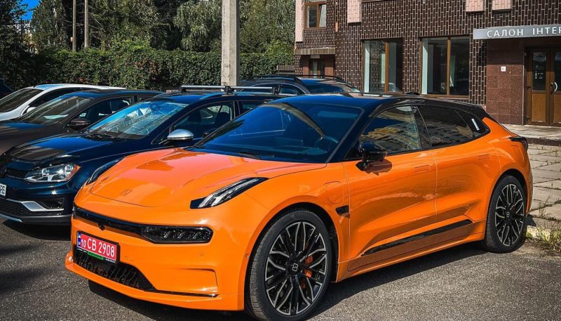 Українці масово переходять на електрокари