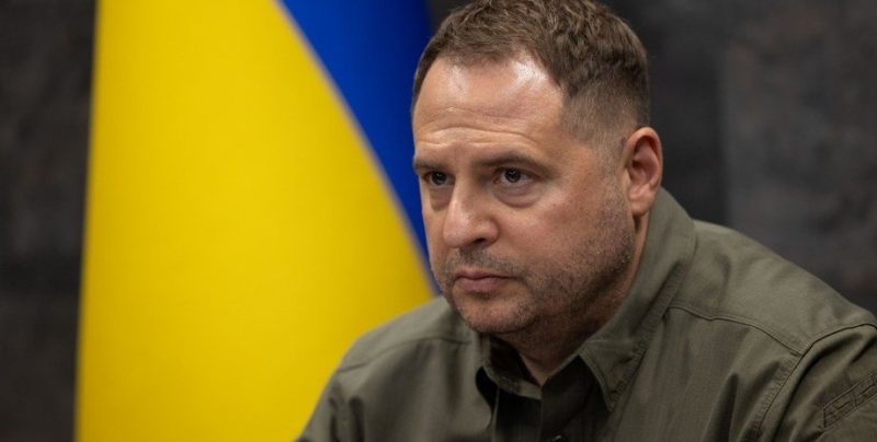 Верховна Рада обговорює перестановки в Офісі президента