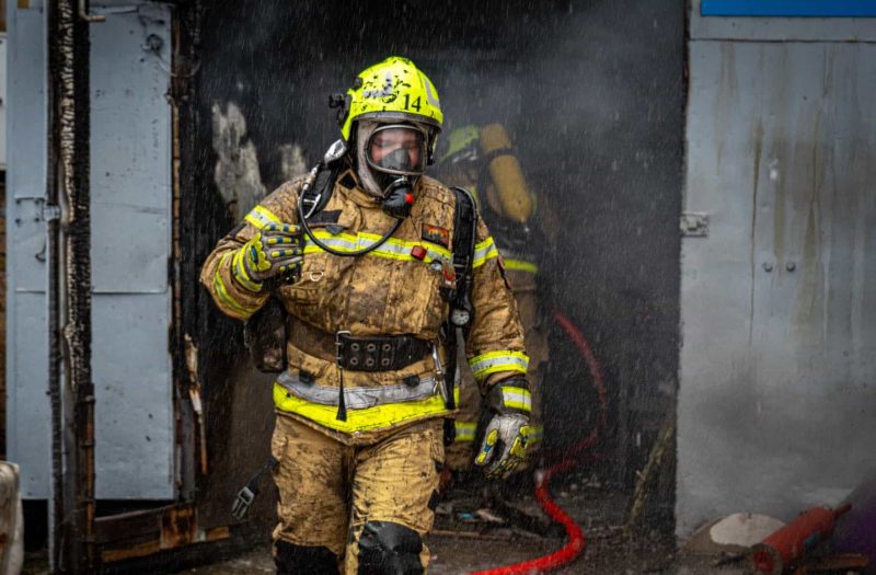 Масовані обстріли Київської області: хто постраждав та які пошкодження зафіксовані