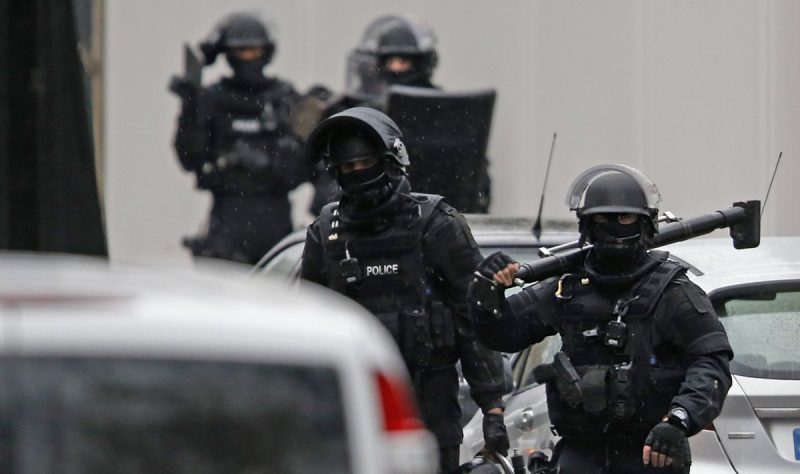 У Франції в морозильнику знайшли тіла двох немовлят: матір затримано